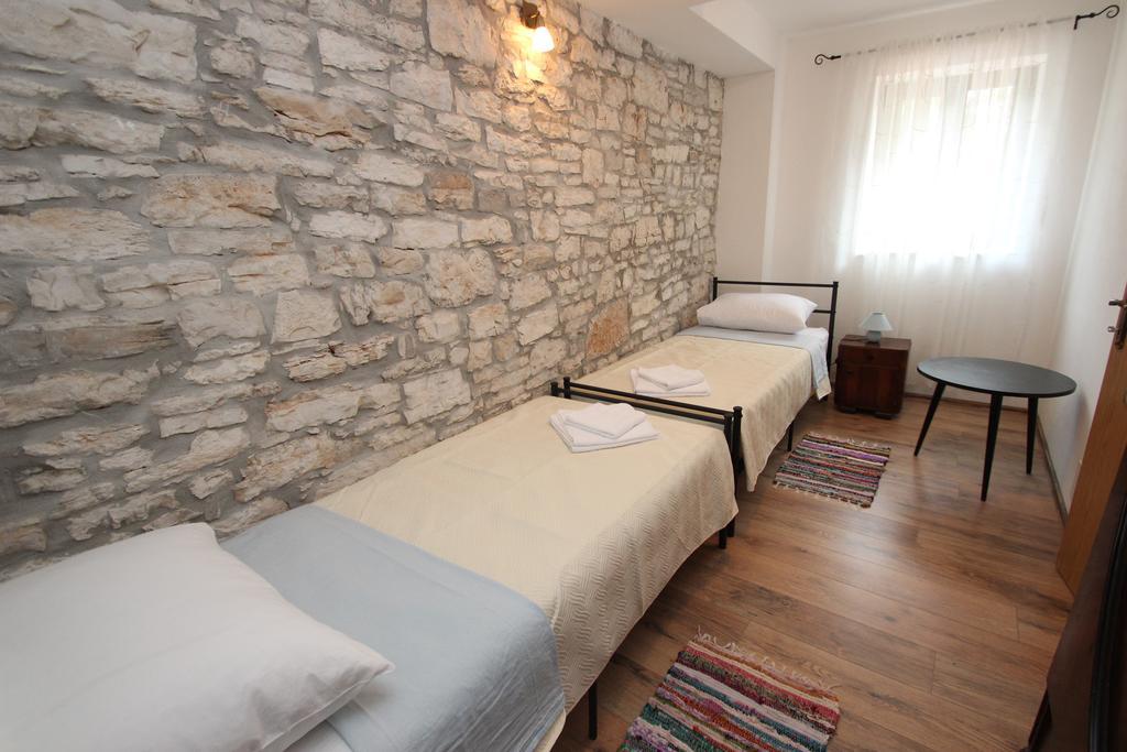 Holiday Home Vinkovic Poreč Eksteriør billede